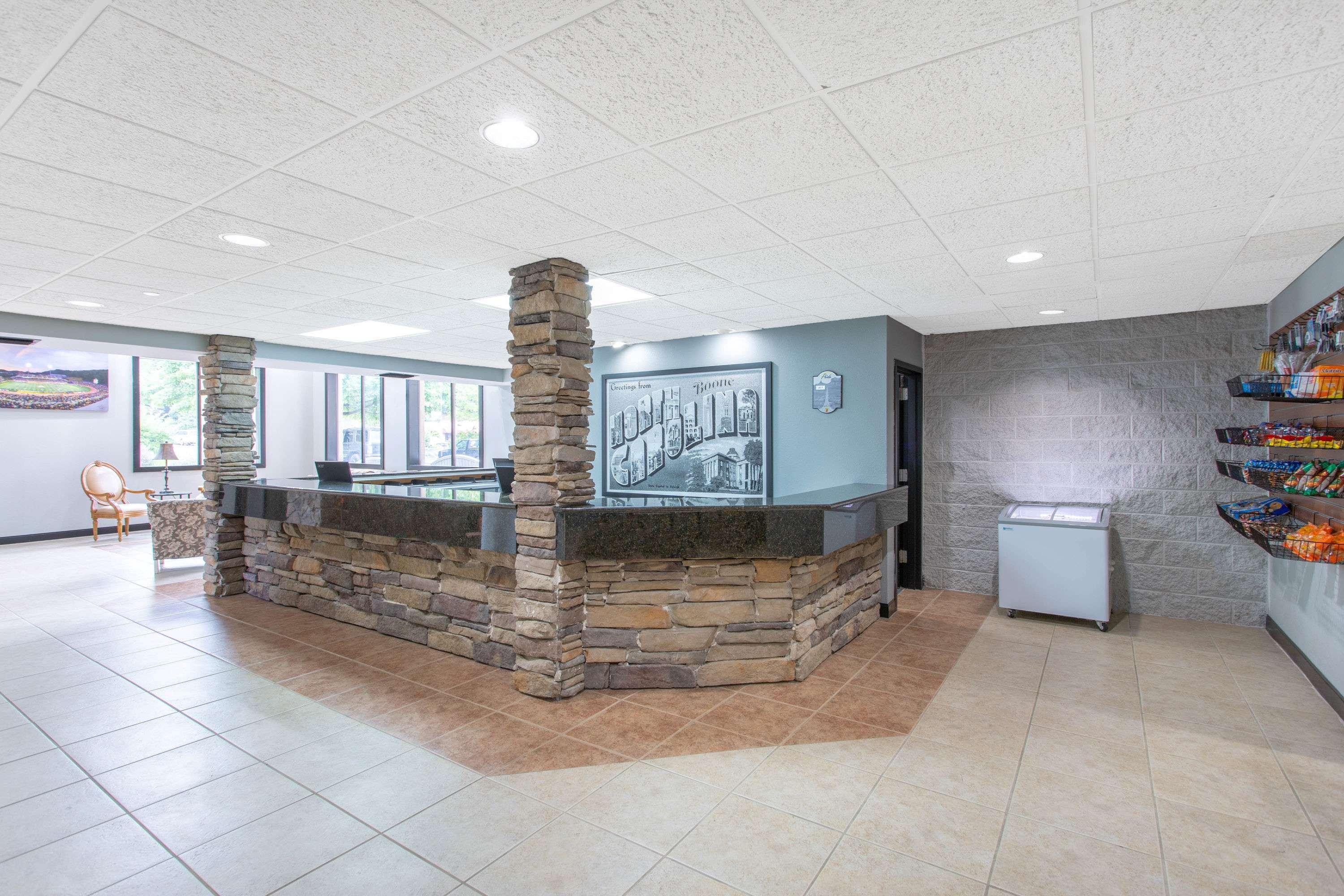Graystone Lodge, Ascend Collection 3*
